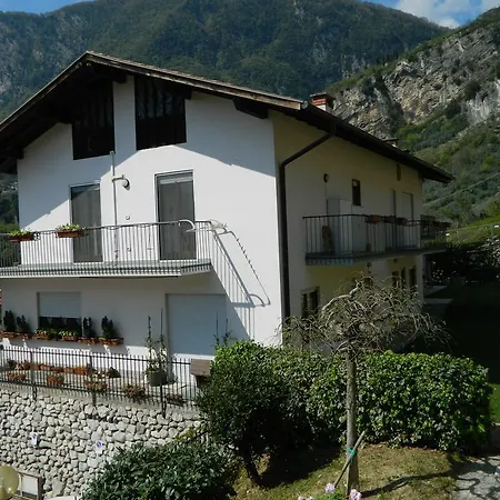 Vista Lago Apartment *